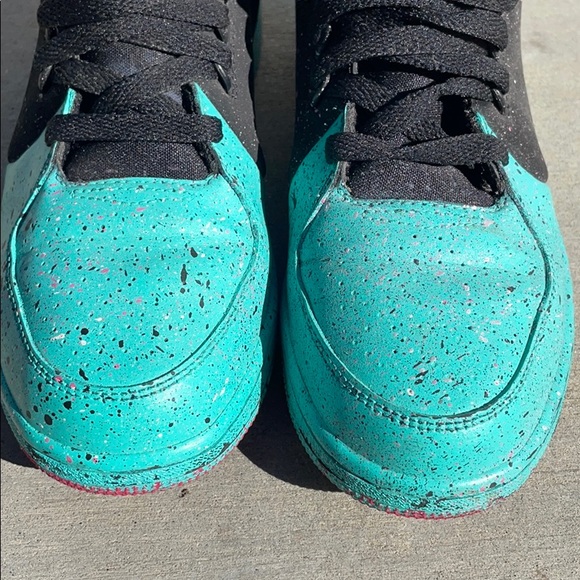 COPY - Super rare Teal and black Jordan’s 🔥🔥🔥 - Picture 8 of 10